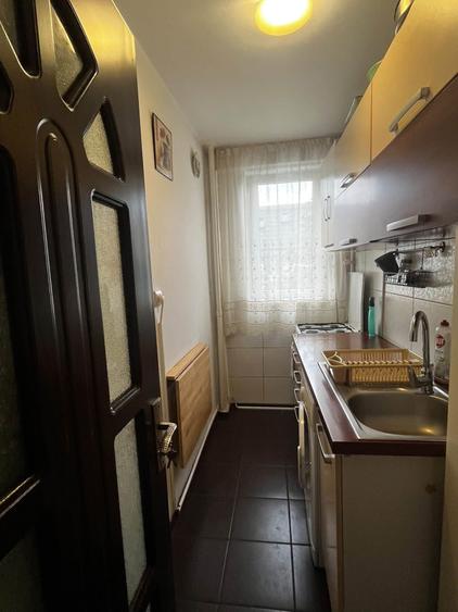 Apartament cu 2 camere semidecomandat în Brâncoveanu