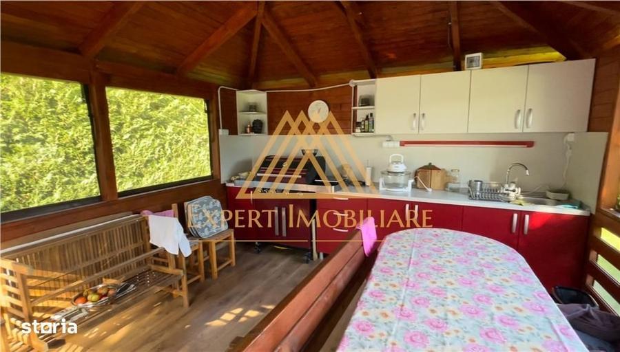 Casă cu 4 camere în Central