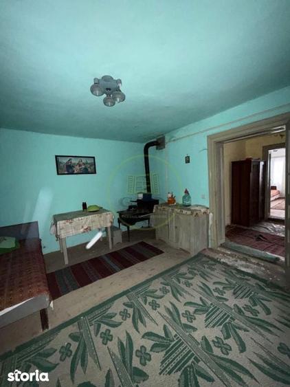 Casă cu 2 camere cu Teren 800 Mp în Mândra