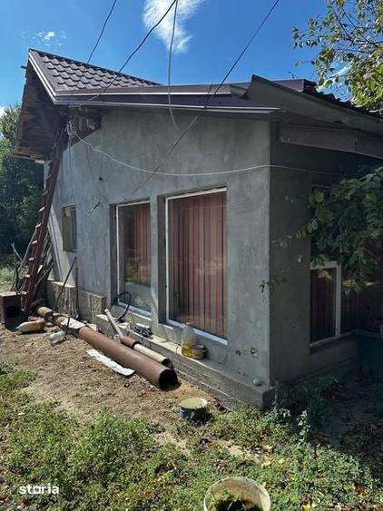 Teren de 3000 mp, în Hinova