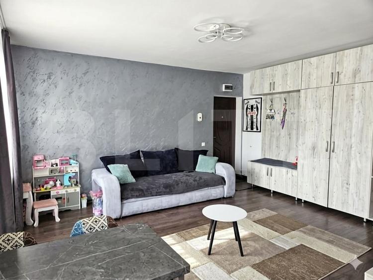 Apartament cu 2 camere semidecomandat, mobilat în Florești — fotografia 2