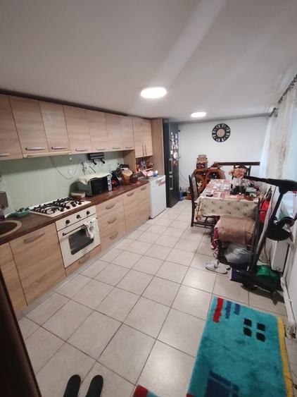 Casă individuală cu 3 camere cu Canalizare în Dobroești