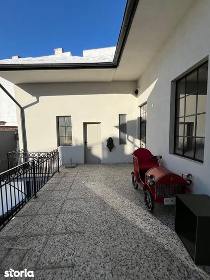 Spatiu comercial de inchiriat in centru / Cafenea / Bar/ Florarie - 7