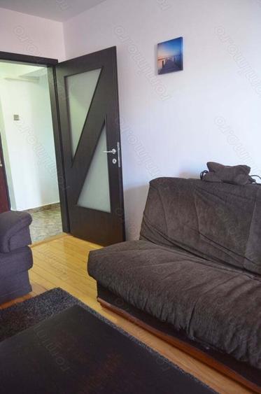 Apartament cu 2 camere decomandat în Predeal