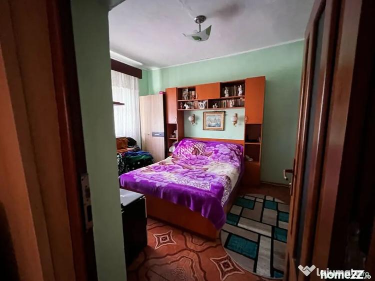Casă cu 4 camere cu Teren 216 Mp în Păcii