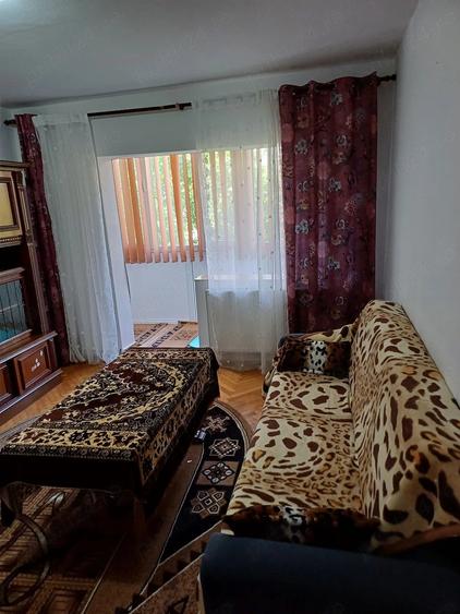 Apartament cu 3 camere semidecomandat în Freidorf