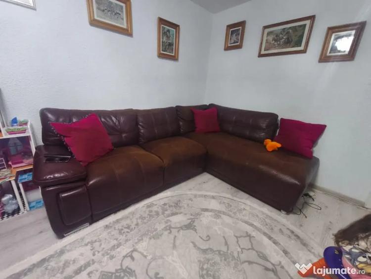 Apartament cu 2 camere decomandat în Siret