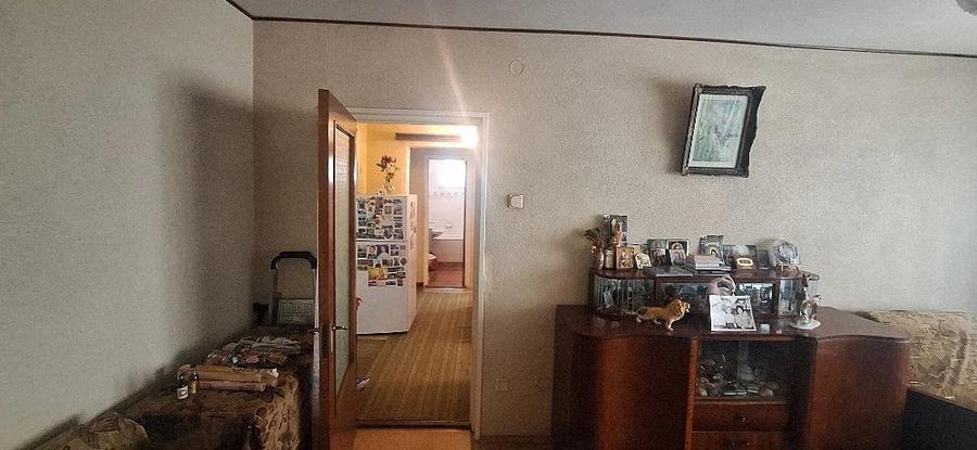 Apartament cu 3 camere decomandat în Republicii