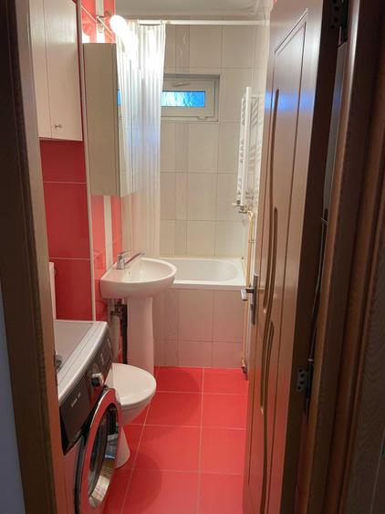 Apartament cu 2 camere semidecomandat în Exterior Vest
