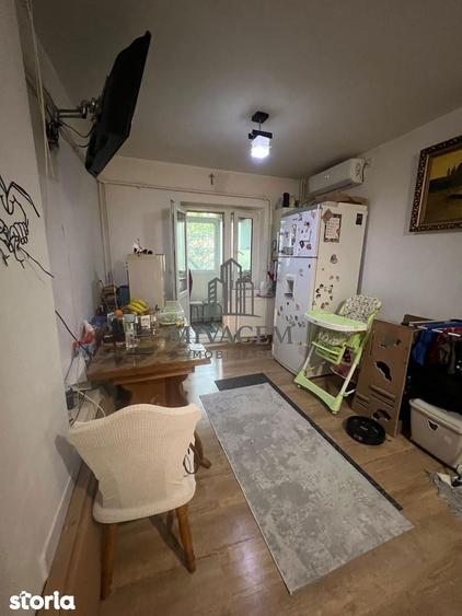 Apartament cu 2 camere decomandat în Calea București