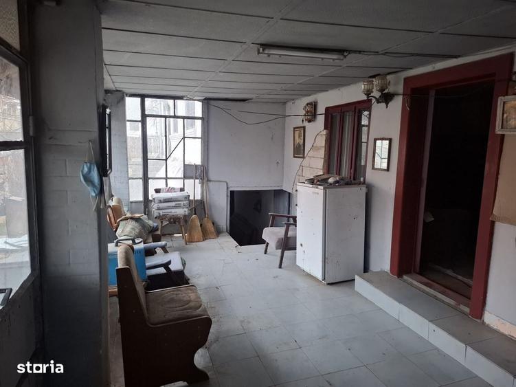 Casă cu 4 camere în Țuglui