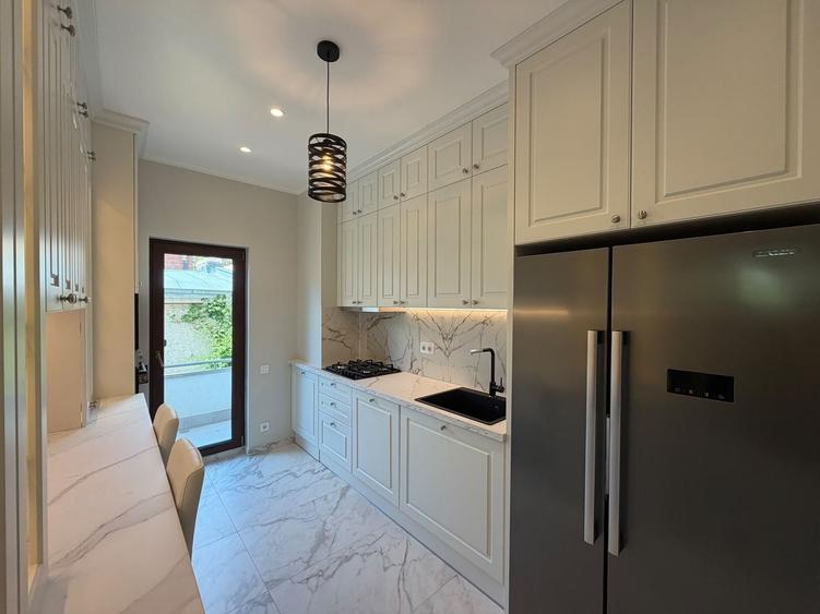 Apartament 3 camere + birou în vilă superbă | Strada Paris | Renovat integral - 13