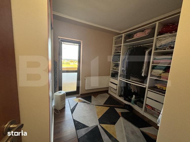 Apartament cu 4 camere decomandat în Central