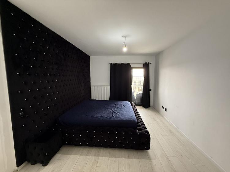 Apartament cu 3 camere semidecomandat, mobilat în Rahova