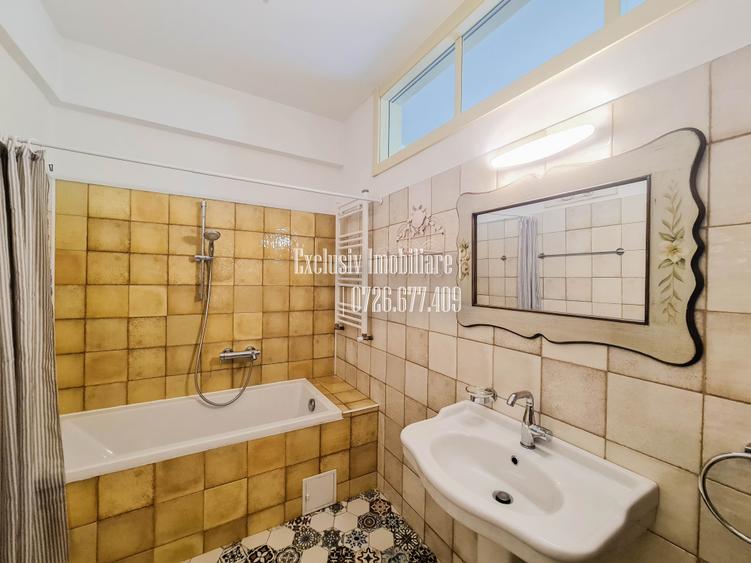 Apartament cu 2 camere semidecomandat, mobilat în Faleza Nord