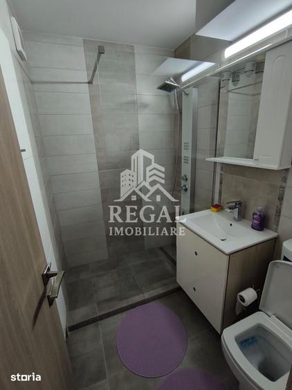 Apartament cu 2 camere semidecomandat în Micro 4