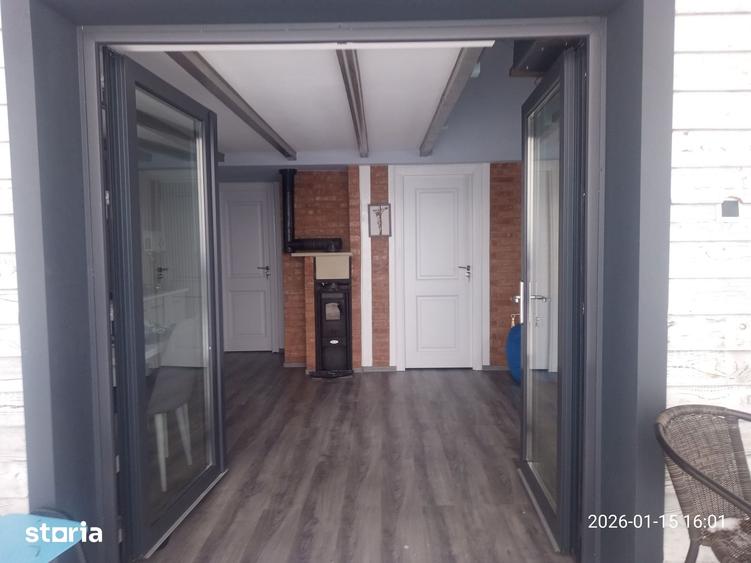 Casă cu 4 camere cu Teren 500 Mp în Central