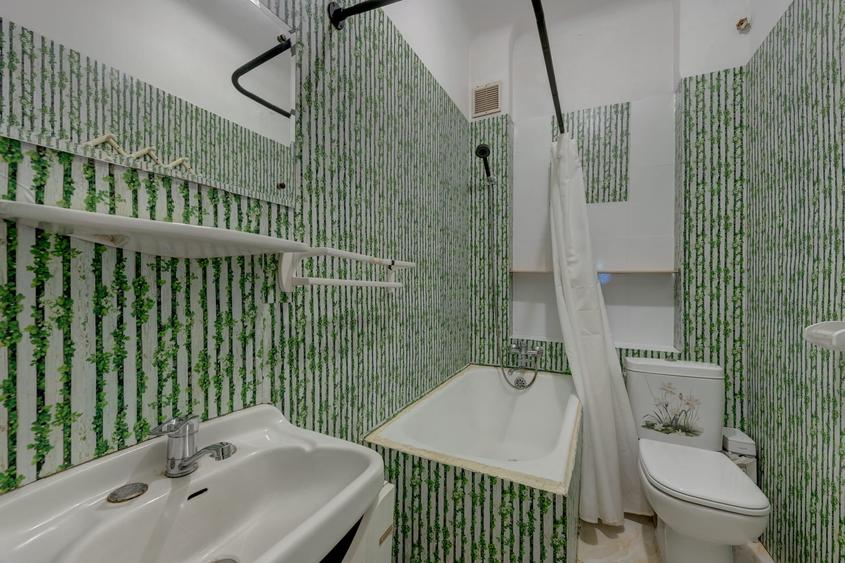 Casă individuală cu 3 camere cu Canalizare în Grivița