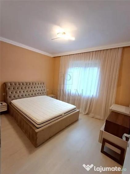 Apartament cu 3 camere decomandat în Chișoda