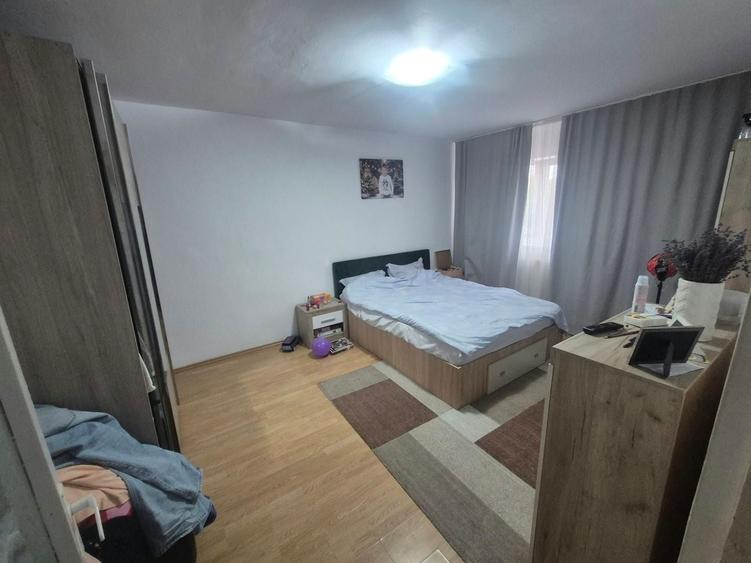 Apartament cu 2 camere decomandat în Cetate