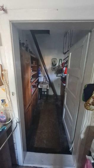 Casă cu 2 camere decomandat cu Canalizare în Barza