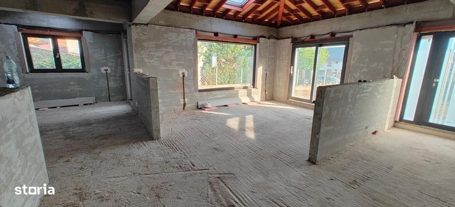 Casă cu 3 camere în Mioveni