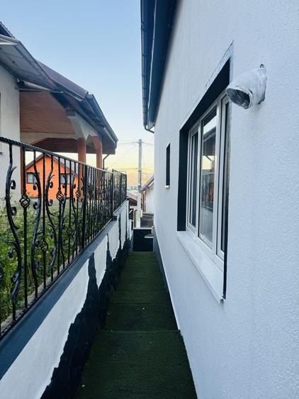 Casă cu 4 camere cu Teren 300 Mp în Codlea
