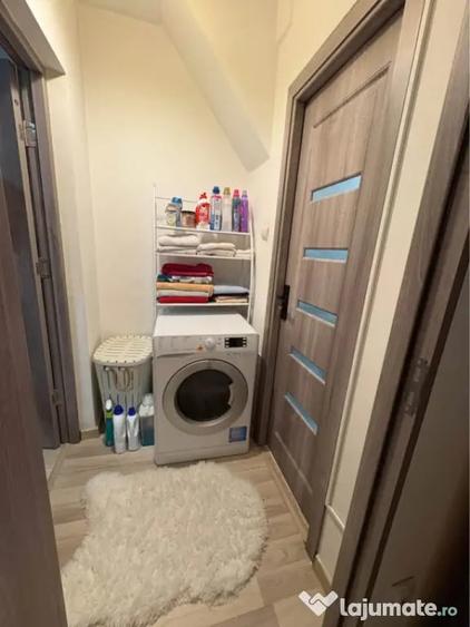 Apartament cu 2 camere semidecomandat în Calea București