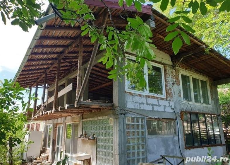 Casă individuală cu 3 camere cu Teren 3290 Mp în Foișor