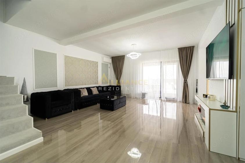 Casă cu 8 camere cu Teren 755 Mp în Frumușani