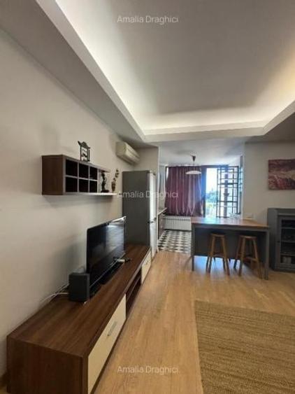 Apartament cu 2 camere semidecomandat, mobilat în Herăstrău
