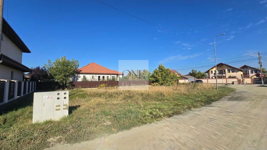 Teren Construcții intravilan de 773 mp, în Sud