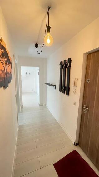 Apartament cu 2 camere, mobilat în Arcul de Triumf