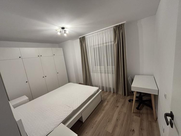 Apartament cu 3 camere decomandat în Vest