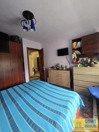 Tomis Nord, Rovere, de vanzare 3 camere, decomandat, gaze - 15