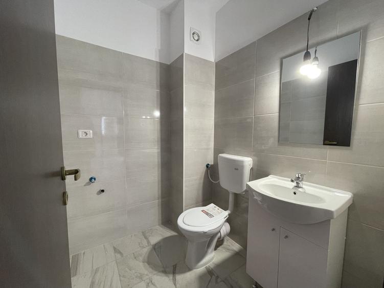 Apartament cu 3 camere decomandat în Sânpetru
