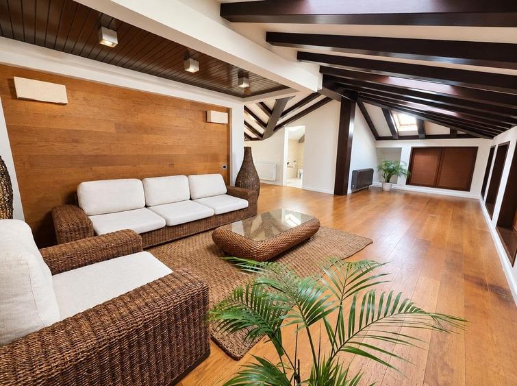 Casă cu 6 camere cu Teren 500 Mp în Dămăroaia