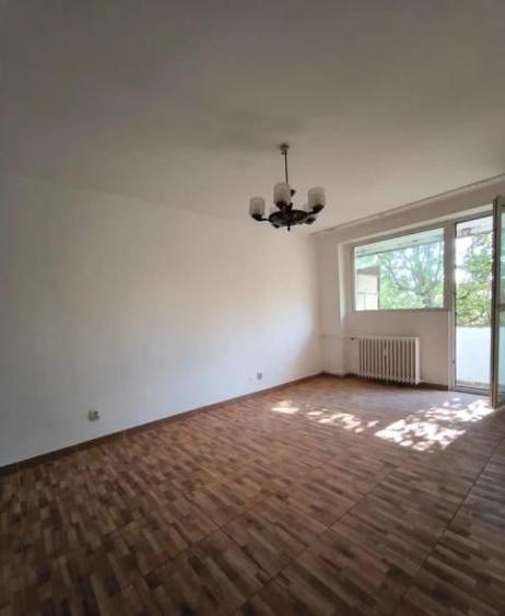Închiriere Apartament 3 camere în Drumul Taberei, DECOMANDAT, PET FRIENDLY - 2