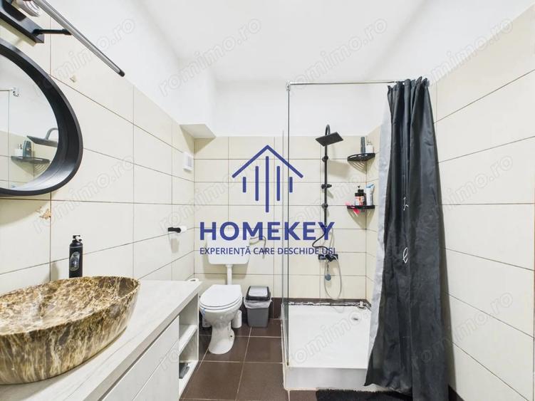 Apartament cu 3 camere semidecomandat, mobilat în Central