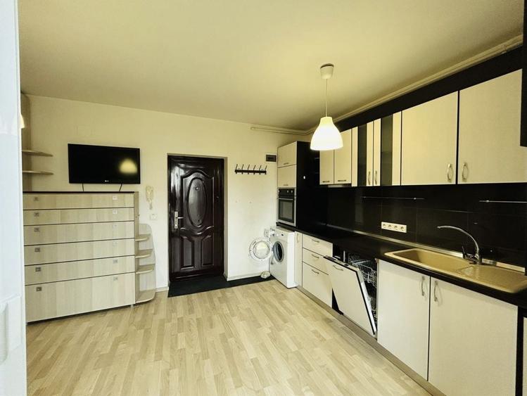 Apartament cu 2 camere semidecomandat în Gușterița