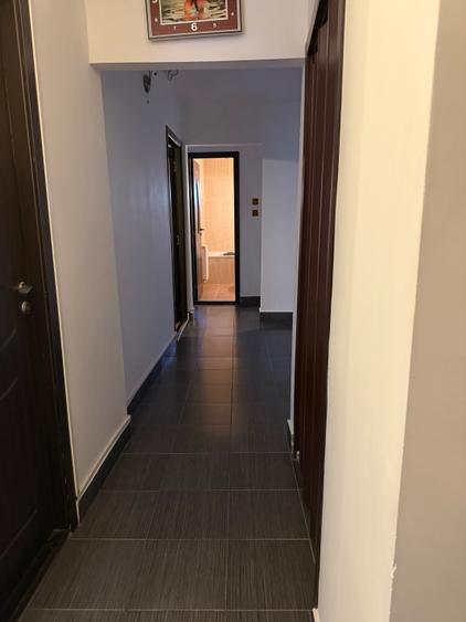 Apartament cu 3 camere decomandat în Soarelui