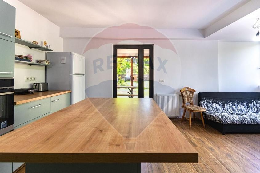 Duplex cu 4 camere cu Teren 573 Mp în Satulung
