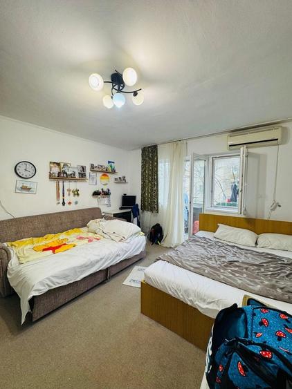 Apartament cu 2 camere semidecomandat în Rogerius