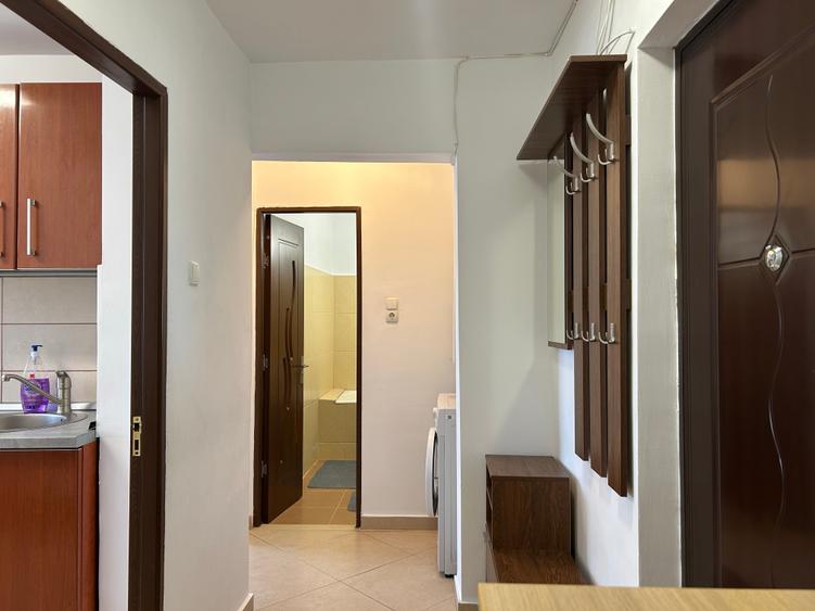 Apartament cu 2 camere decomandat în Gheorghe Lazăr