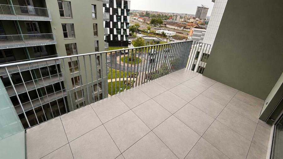 Apartament cu 2 camere decomandat în Gară