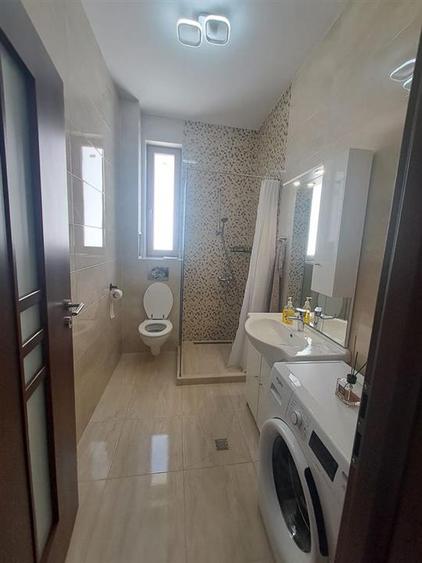 Apartament cu 2 camere semidecomandat, mobilat în Șelimbăr