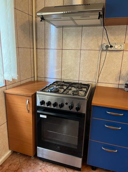 Apartament cu 2 camere decomandat în Drumul Taberei
