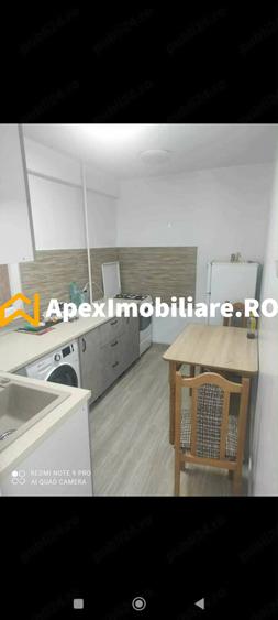 Apartament cu 2 camere decomandat, mobilat în Eroii Revoluției