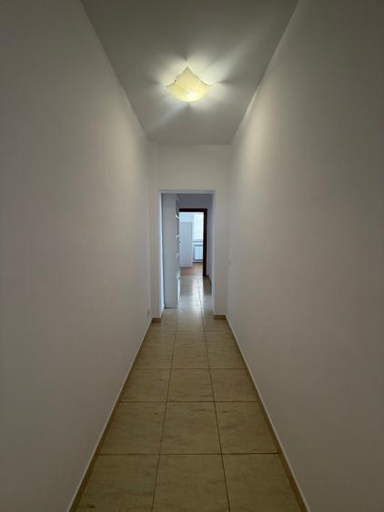 Apartament cu 3 camere decomandat în Vitan Mall