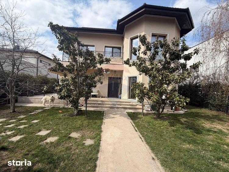 Casă cu 5 camere cu Teren 500 Mp în Mogoșoaia
